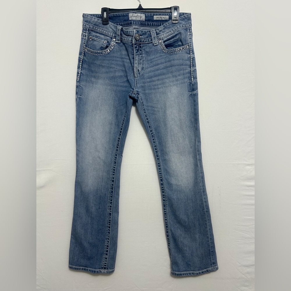 Daytrip Virgo Bootcut Jeans Women’s Size 33L(Medium Wash)(A278)✨